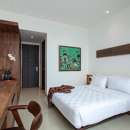 Miers Kuningan, Artotel Curated Джакарта Экстерьер фото