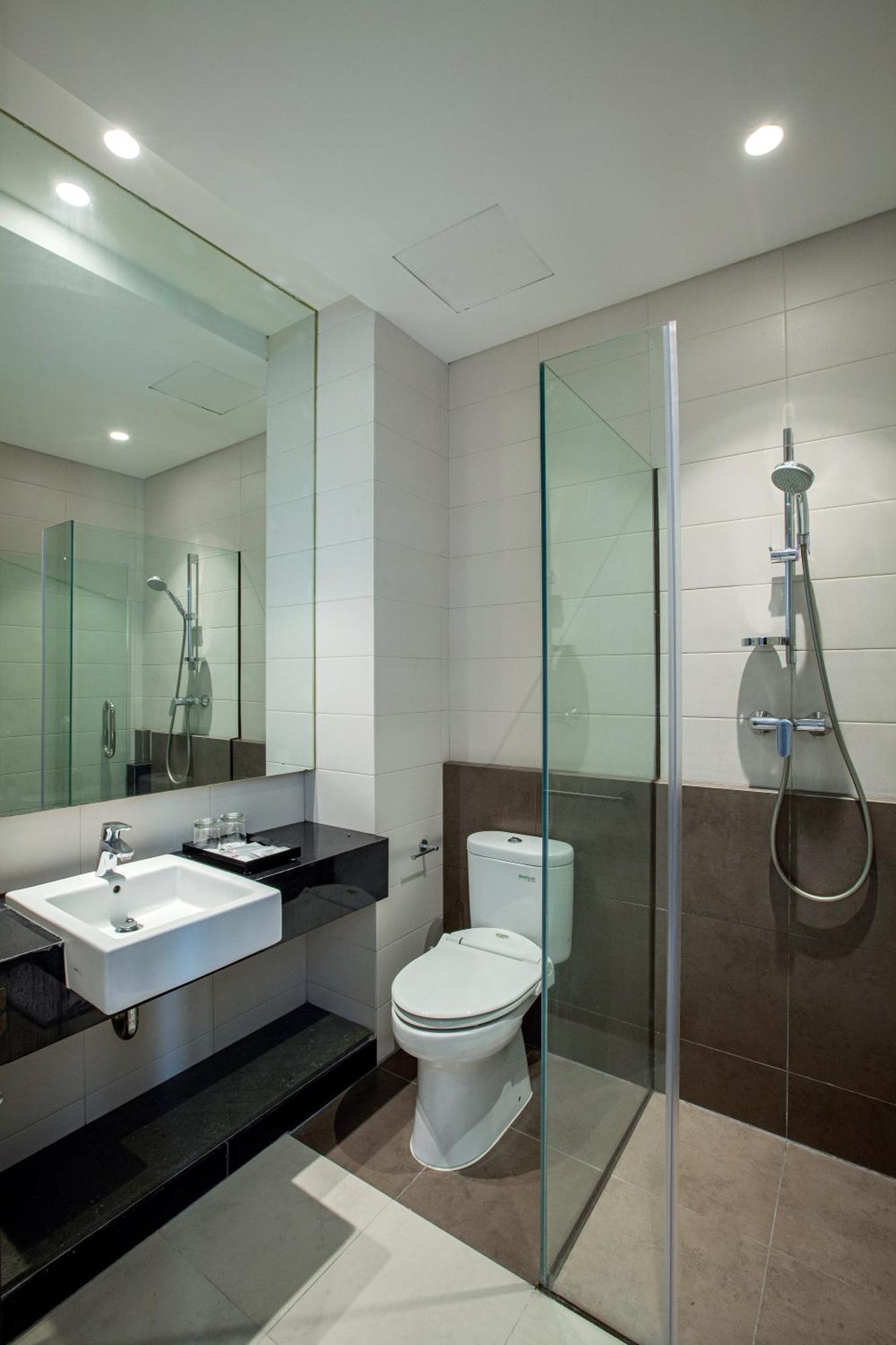 Miers Kuningan, Artotel Curated Джакарта Экстерьер фото