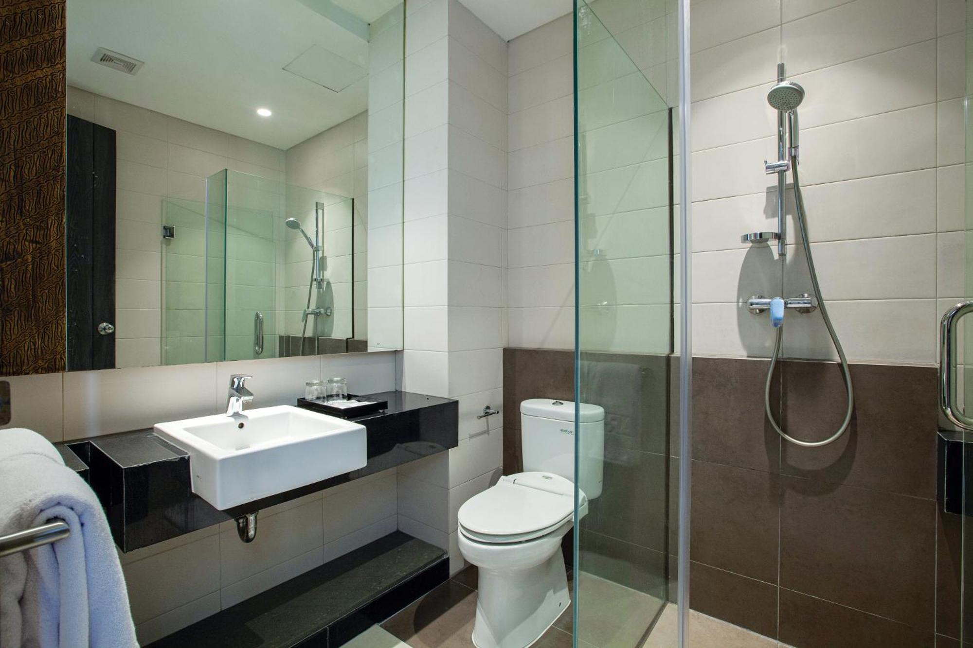 Miers Kuningan, Artotel Curated Джакарта Экстерьер фото